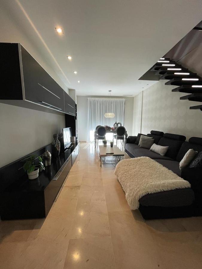 Penthouse In Elche Appartement Buitenkant foto
