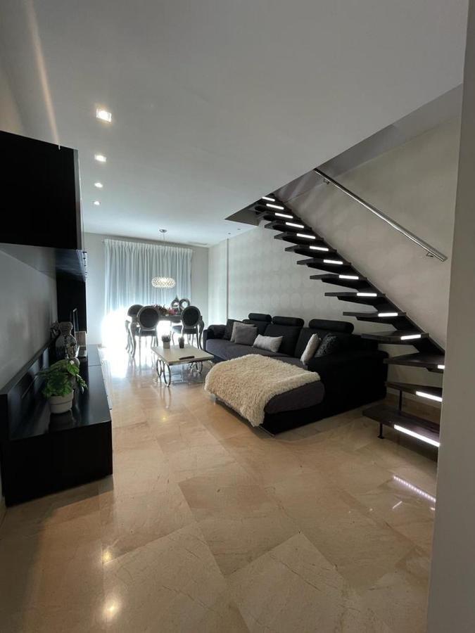 Penthouse In Elche Appartement Buitenkant foto
