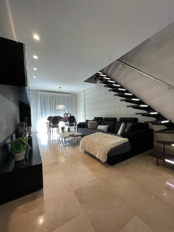 Penthouse In Elche Appartement Buitenkant foto